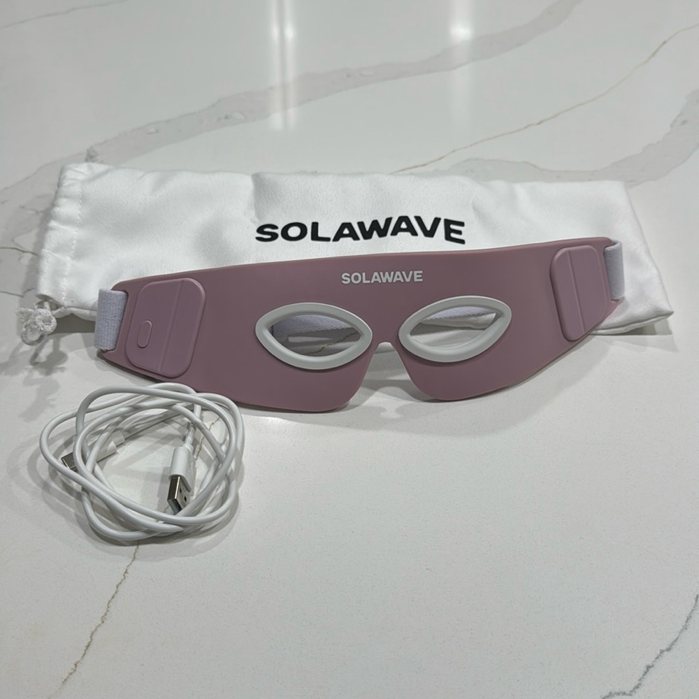 Solawave Eye Recovery Pro Red Light Therapy Mask